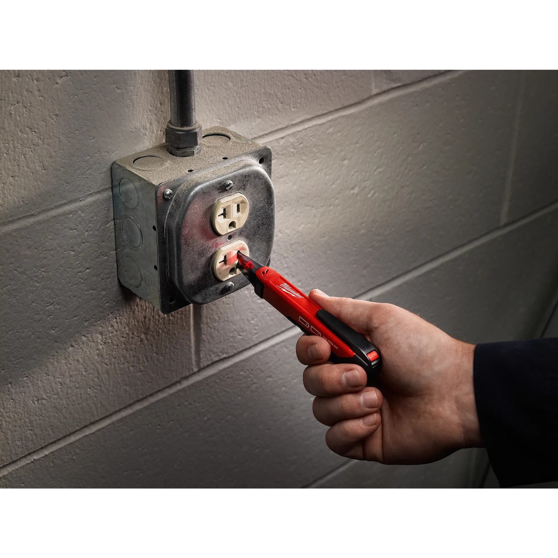 Milwaukee 2202-20 Voltage Detector with LED - Edmondson Supply