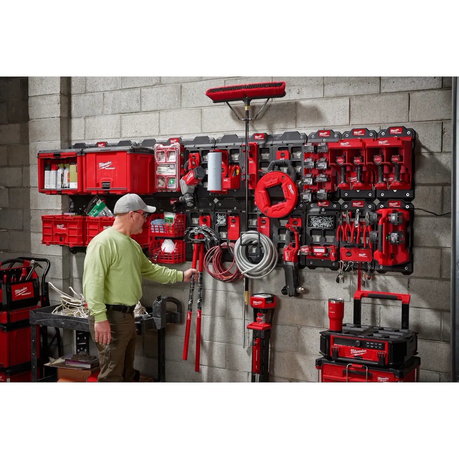 Milwaukee 48-22-8070 PACKOUT™ Magnetic Bin - Edmondson Supply