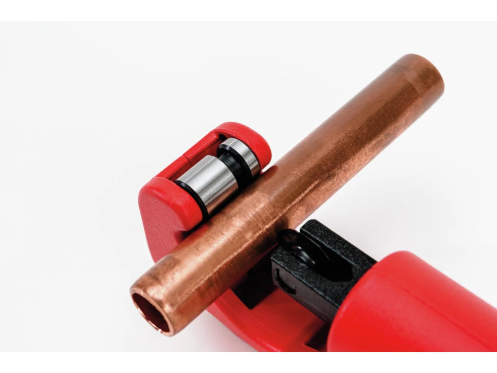 Rothenberger RT70027 Professional Tube Cutter 35, 1/4" to 1-3/8" OD - Edmondson Supply