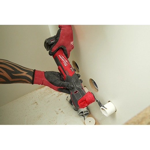Milwaukee 2526-21XC M12 FUEL™ Oscillating Multi-Tool Kit - Edmondson Supply