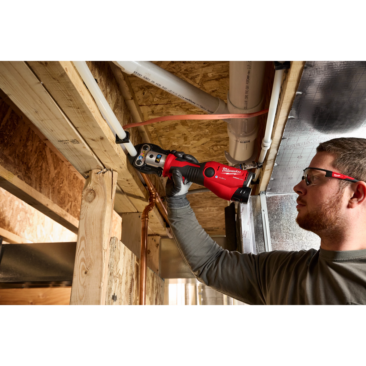 Milwaukee 2573-22 M12™ FORCE LOGIC™ Press Tool Kit w/ ONE‑KEY™ with 1/2" – 1" CTS‑V Jaws - Edmondson Supply