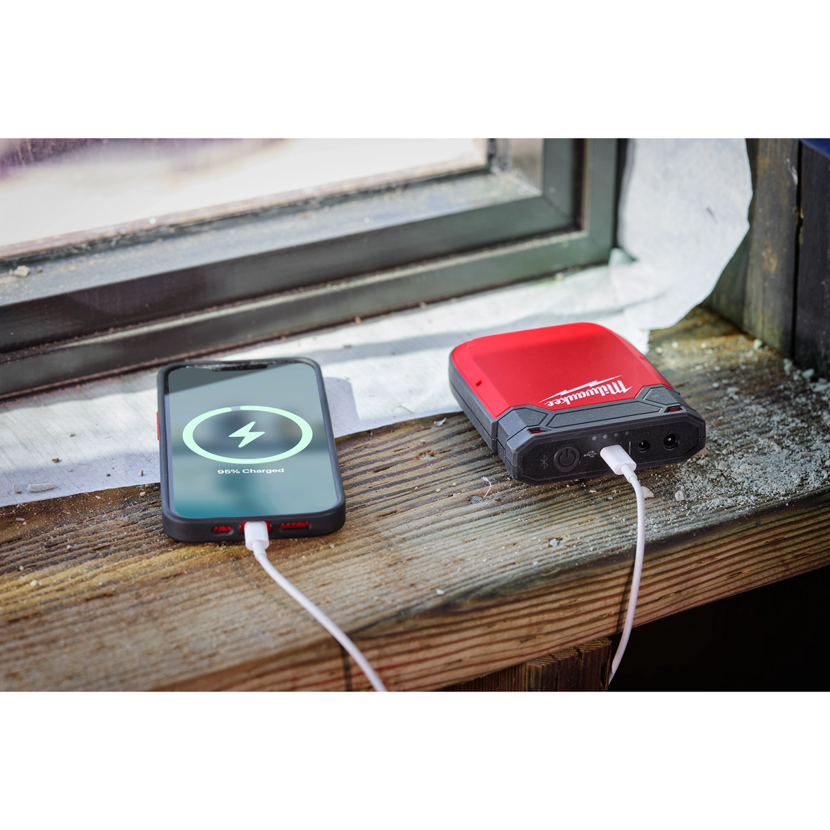 Milwaukee 48-11-2330 Heated Gear Power Source w/ App Control - Edmondson Supply