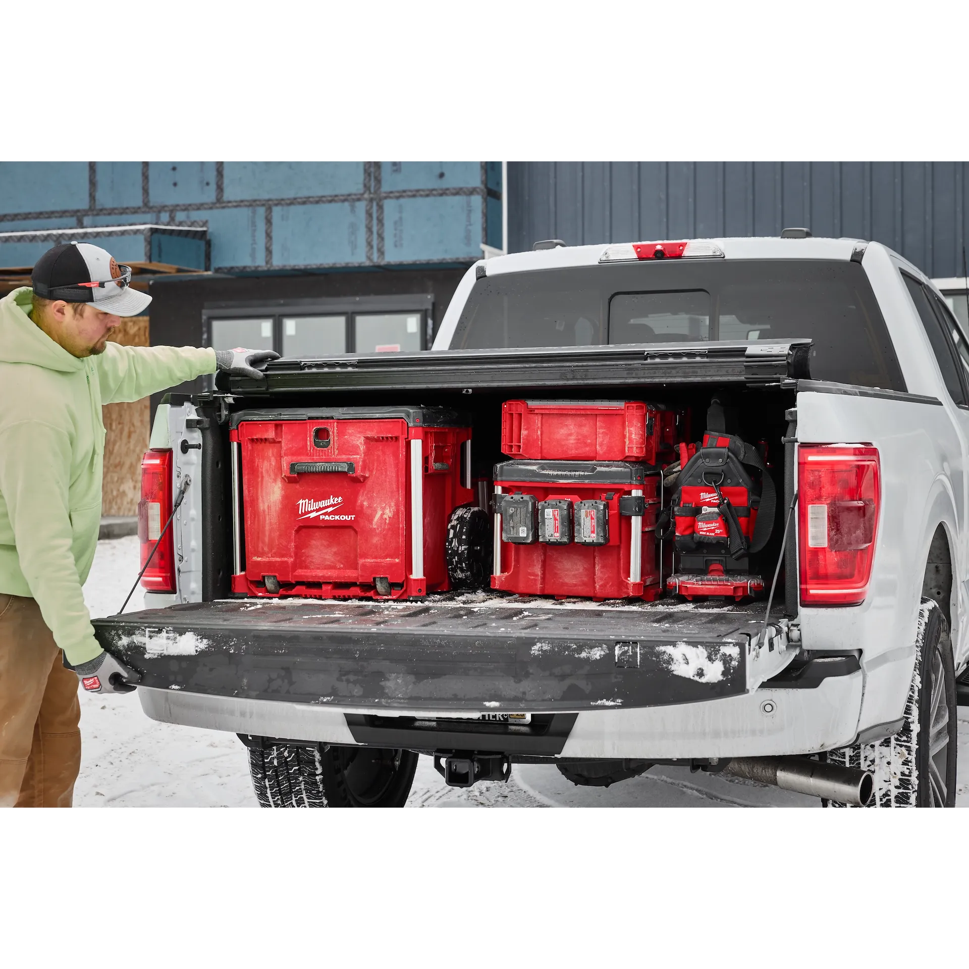 Milwaukee 48-22-8420 PACKOUT™ Rolling Drawer Tool Box - Edmondson Supply