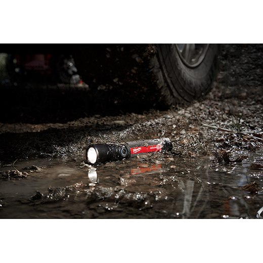 Milwaukee 2160-21 USB Rechargeable 800L Compact Flashlight - Edmondson Supply