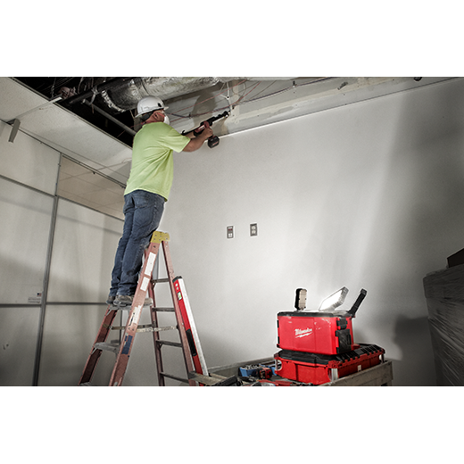 Milwaukee 2357-20 M18™ PACKOUT™ Light/Charger - Edmondson Supply