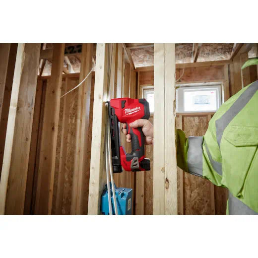 Milwaukee 2448-21 M12™ Cable Stapler Kit - Edmondson Supply