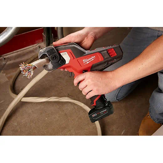 Milwaukee 2472-21XC M12™ 600 MCM Cable Cutter Kit - Edmondson Supply