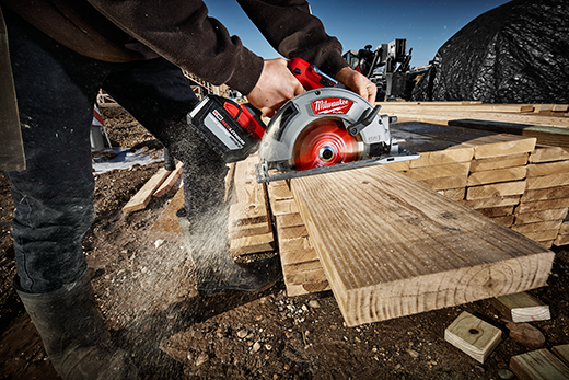 Milwaukee 48-59-1200 M18 REDLITHIUM™ HIGH OUTPUT™ HD12.0 Battery Pack w/ Rapid Charger - Edmondson Supply