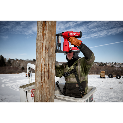 Milwaukee 2843-20 M18 FUEL UTILITY FENCING STAPLER (Tool Only) - Edmondson Supply