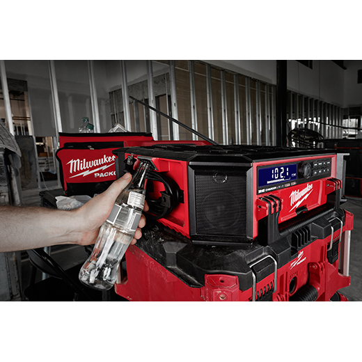 Milwaukee 2950-20 M18™ PACKOUT™ Radio + Charger - Edmondson Supply