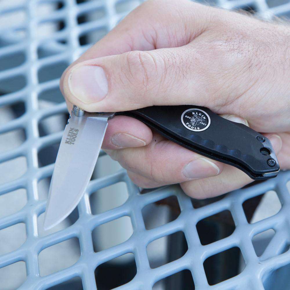 Klein Tools 44142 Compact Pocket Knife - Edmondson Supply