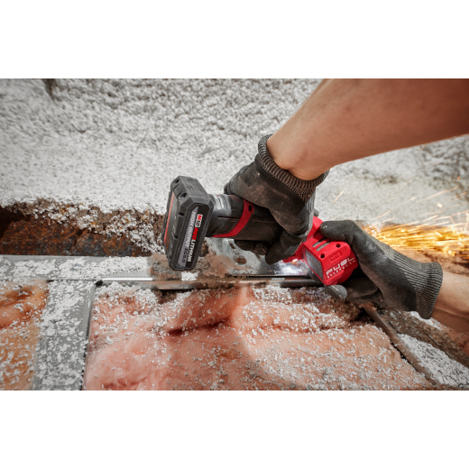 Milwaukee 48-11-2450 M12™ REDLITHIUM™ HIGH OUTPUT™ XC5.0 Battery Pack - Edmondson Supply