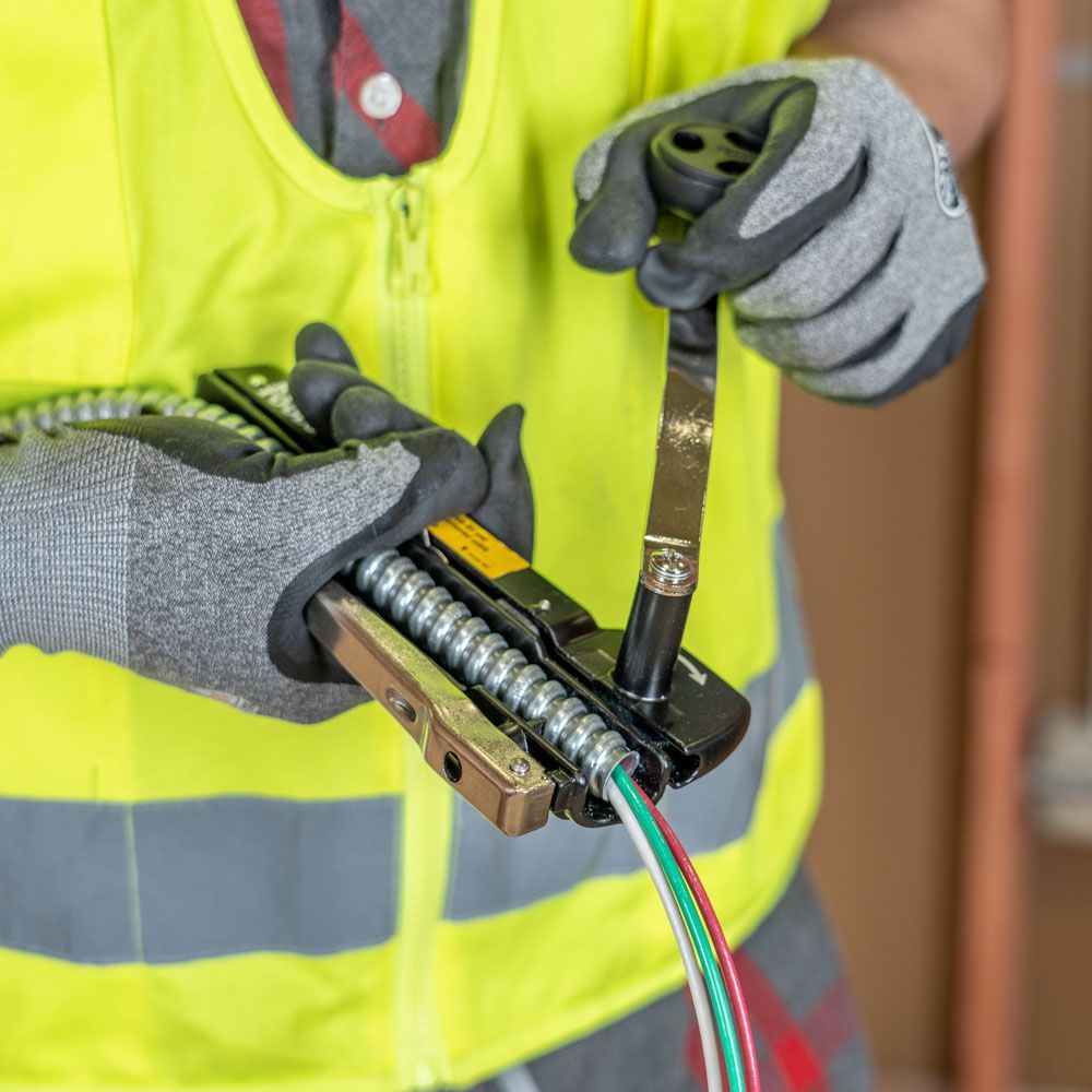 Klein Tools 53725 Armored and BX Cable Cutter - Edmondson Supply
