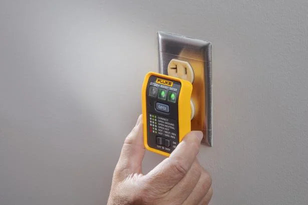 Fluke ST120+ GFCI Socket Tester with Beeper - Edmondson Supply