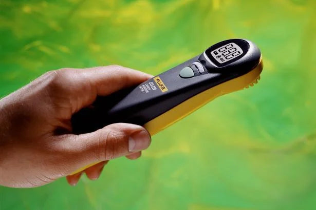 Fluke CO-220 Carbon Monoxide Meter - Edmondson Supply