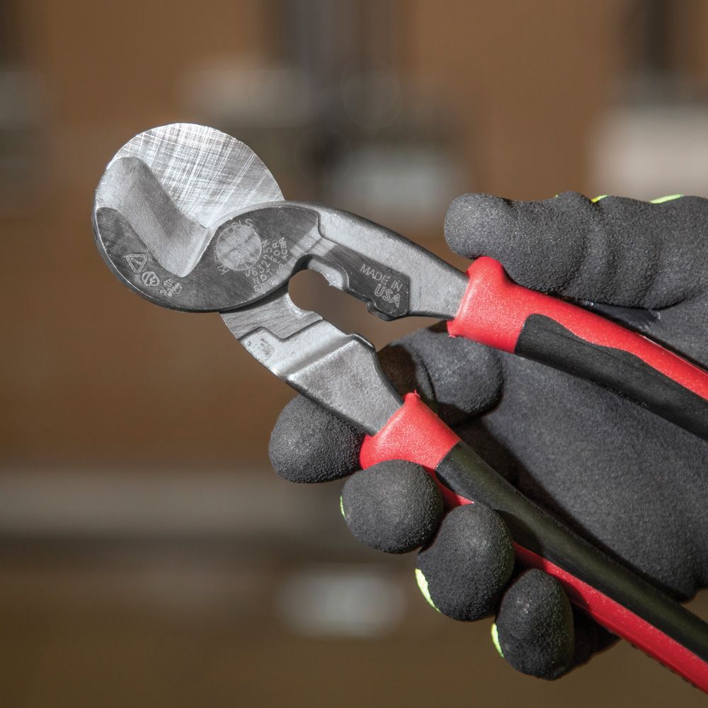 Klein Tools J63225N Journeyman™ High Leverage Cable Cutter with Stripping - Edmondson Supply
