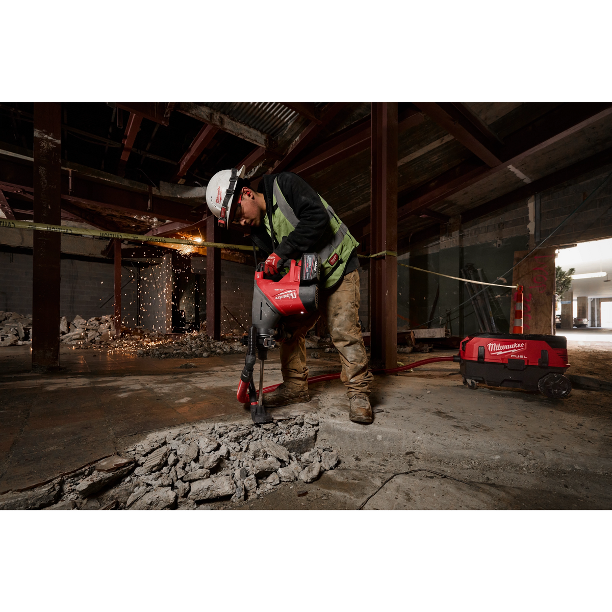 Milwaukee 2918-22HD M18 FUEL™ 1-3/4" SDS MAX Rotary Hammer Kit w/ ONE-KEY™ - Edmondson Supply