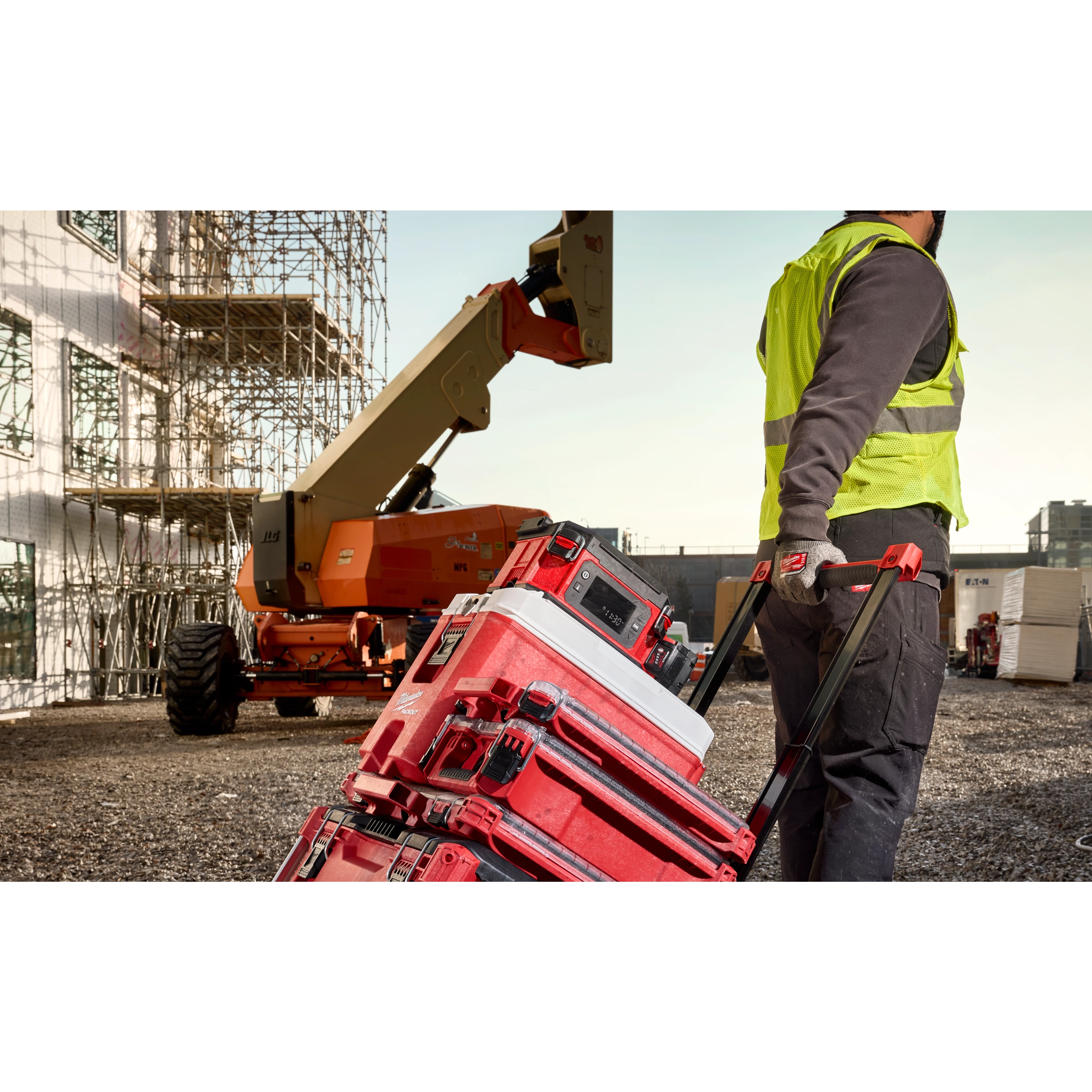 Milwaukee 0811-20 M18™ Jobsite Lunch Warmer - Edmondson Supply