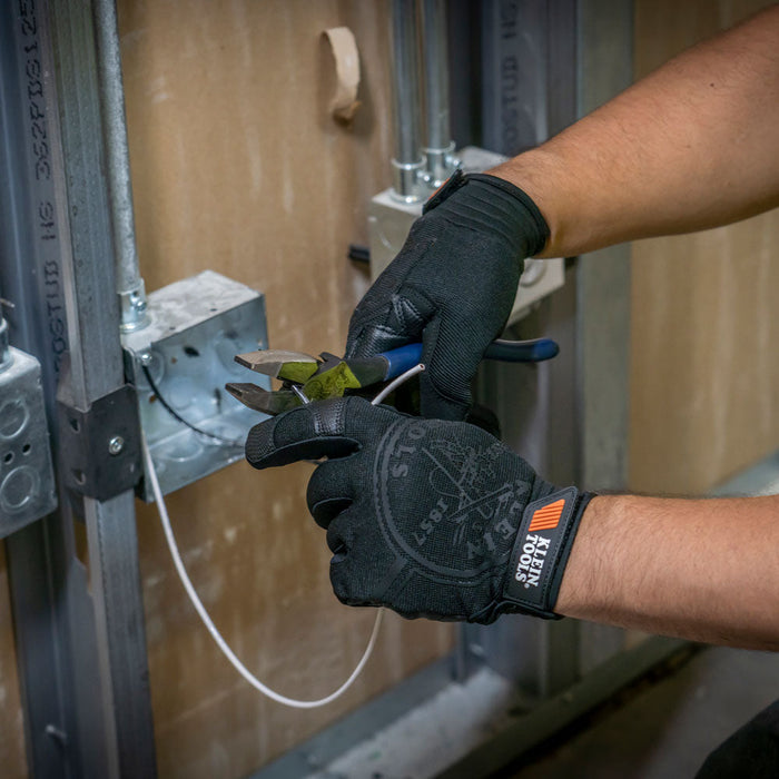 Klein Tools 40233 Journeyman Wire Pulling Gloves, L - Edmondson Supply