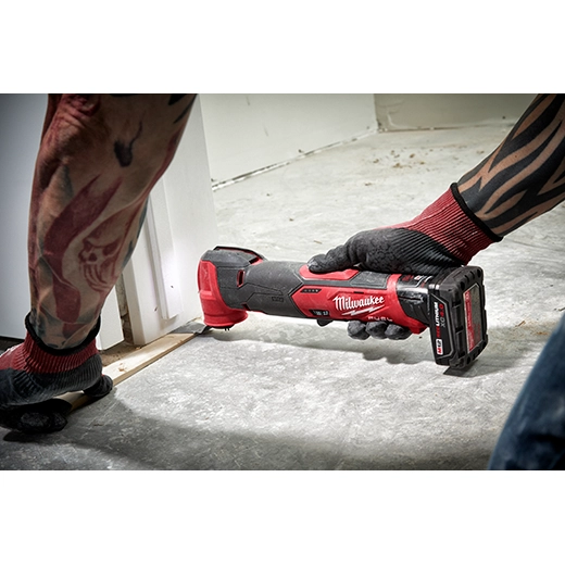 Milwaukee 2526-21XC M12 FUEL™ Oscillating Multi-Tool Kit - Edmondson Supply