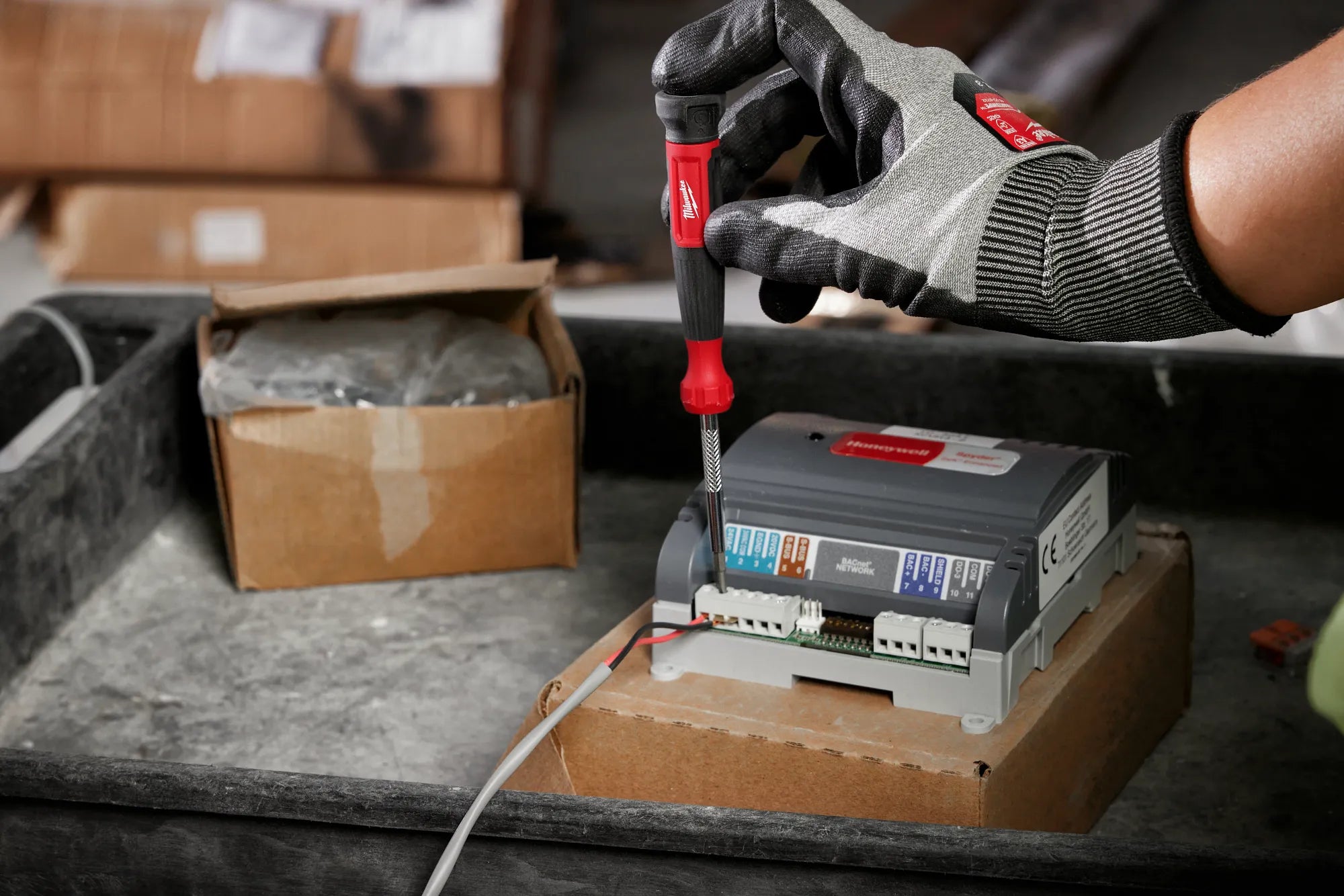 Milwaukee 48-22-2930 4-in-1 Precision Multi-Bit Screwdriver - Edmondson Supply