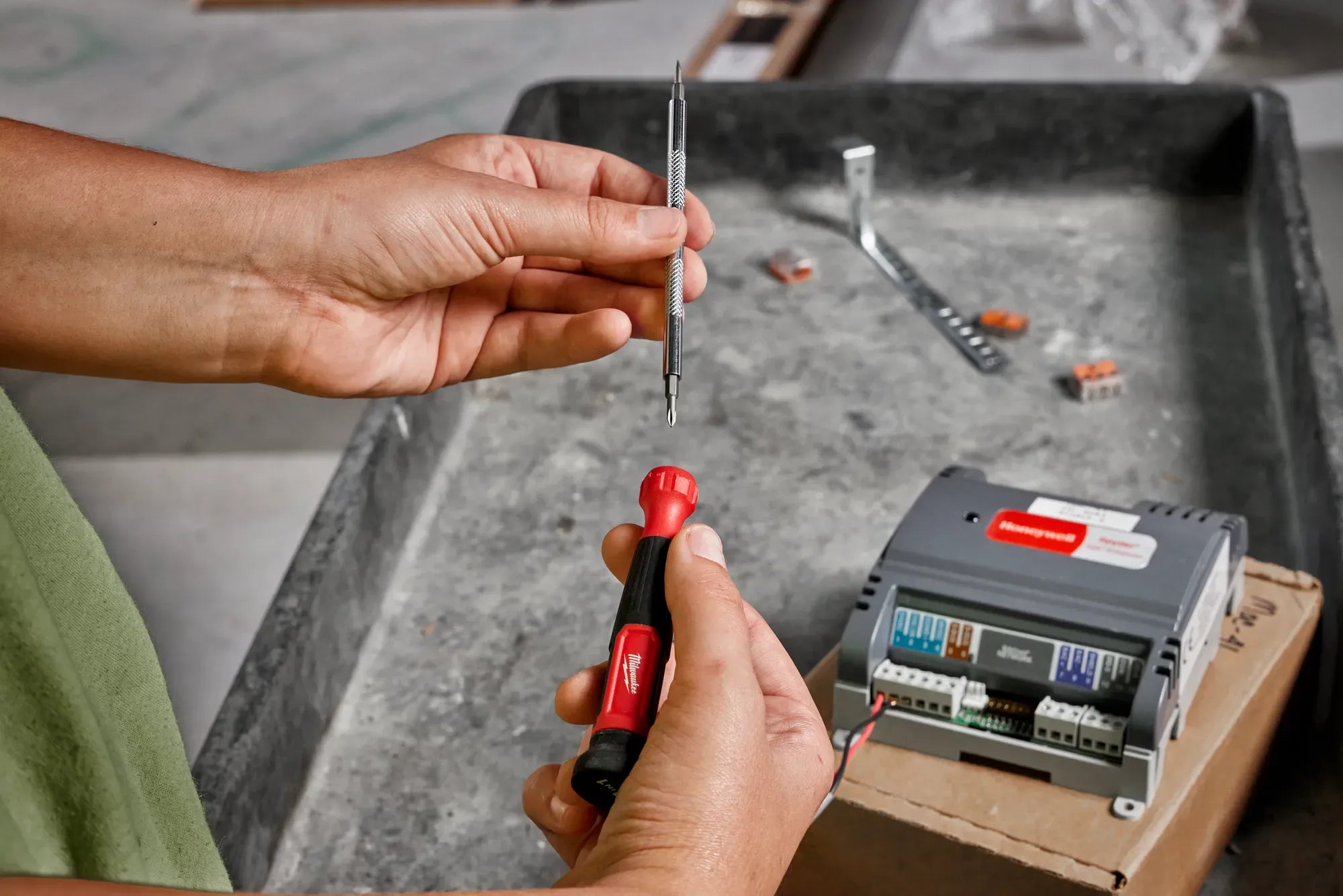 Milwaukee 48-22-2930 4-in-1 Precision Multi-Bit Screwdriver - Edmondson Supply