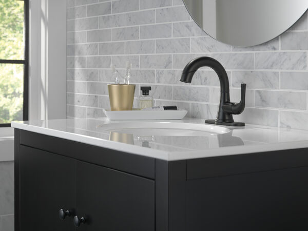 Delta KAYRA™ 533LF-BLPDMPU Single Handle Pull-Down Bathroom Faucet In Matte Black