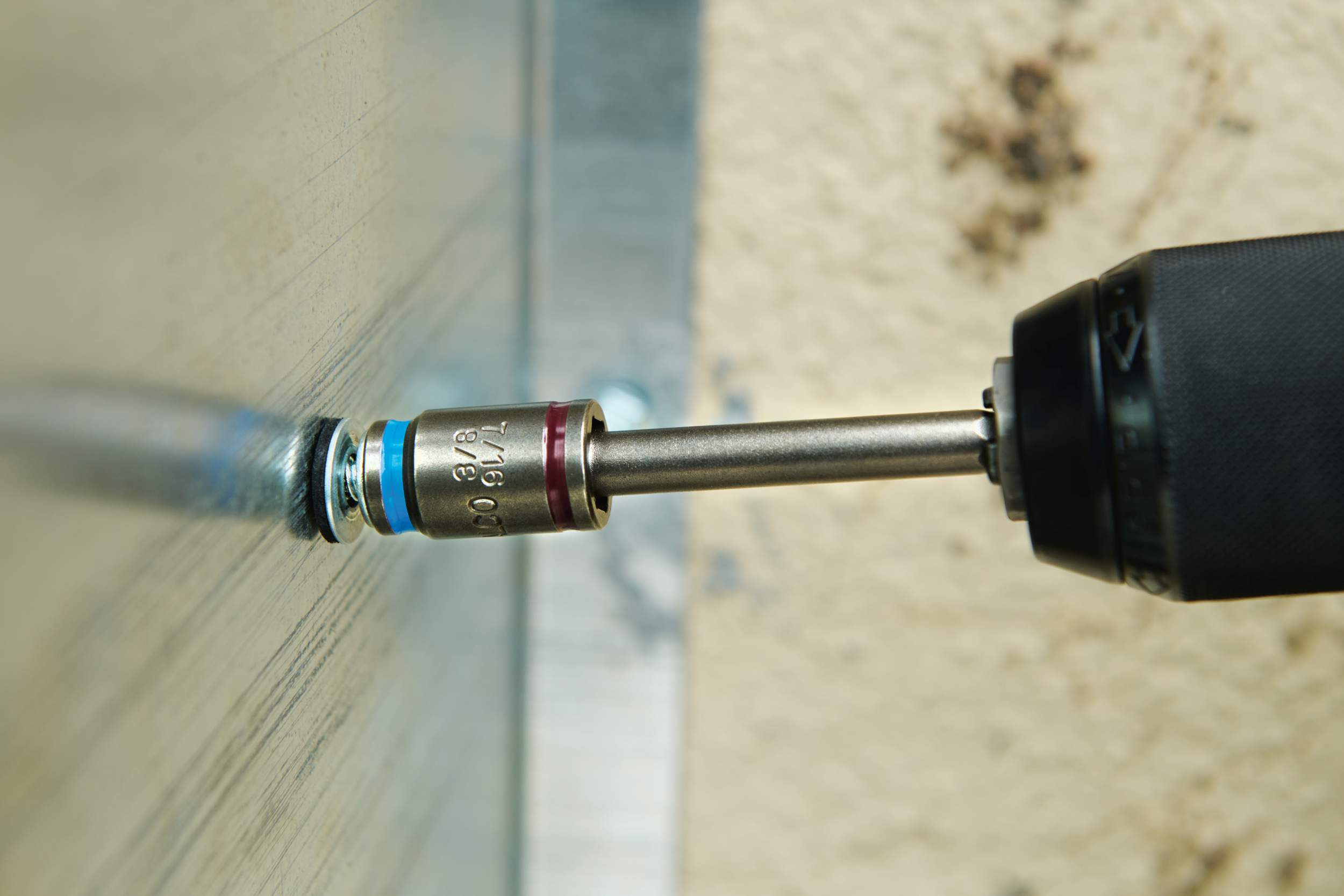 Malco Tools MSHMLC3 Malco C-RHEX® Cleanable – Reversible – Magnetic Hex Driver – 3/8″ & 7/16″ socket with 4″ shaft length - Edmondson Supply