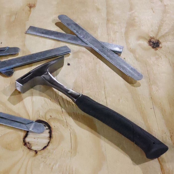 Malco Tools TMH1 Tin Master™ Hammer – 18 oz Tinner’s Hammer with Built-In Drive Cleat Bending Slot - Edmondson Supply