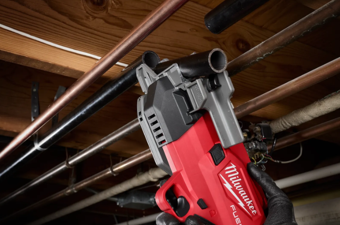 Milwaukee 3469-20 M18 FUEL™ ½”-1” Steel Pipe Cutter - Edmondson Supply