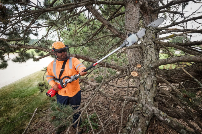 Milwaukee 49-16-2723 10" 3/8" LOW PROFILE™ Pitch, .043" Gauge Saw Chain - Edmondson Supply