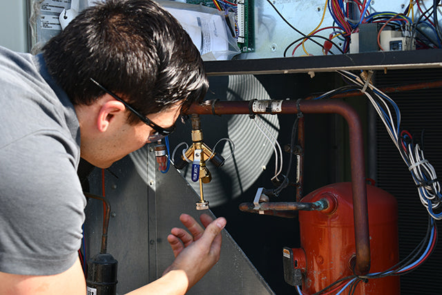 Yellow Jacket 93904 Vacuum Y w/ RealTorque® CRT 1/4” w/ 5/16” Adapter -  Edmondson Supply