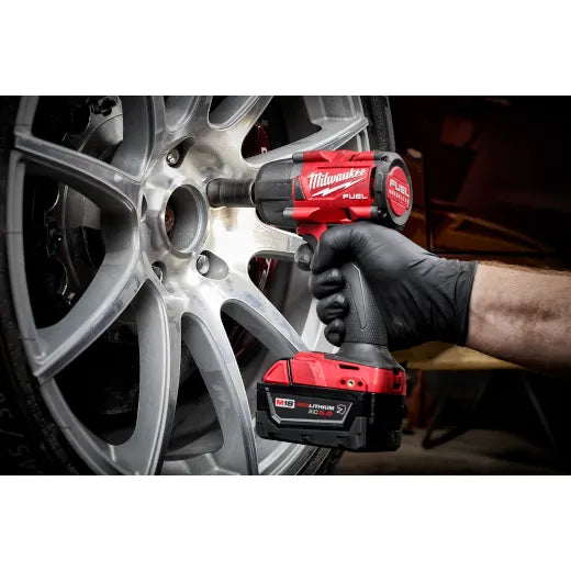 Milwaukee 2960-22R M18 FUEL™ 3/8 " Mid-Torque Impact Wrench w/ Friction Ring Kit - Edmondson Supply
