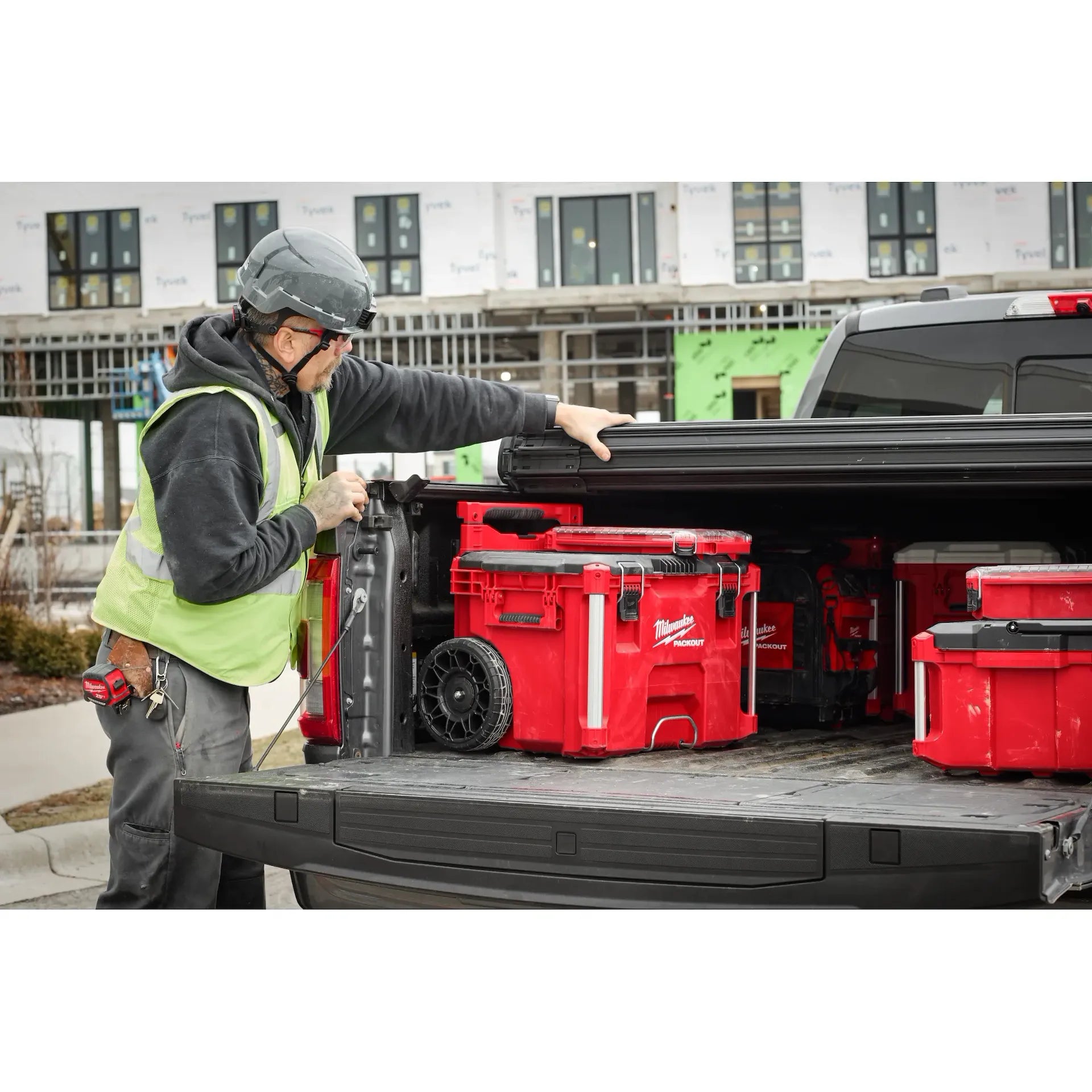 Milwaukee 48-22-8427 PACKOUT™ Rolling Tool Box - Edmondson Supply