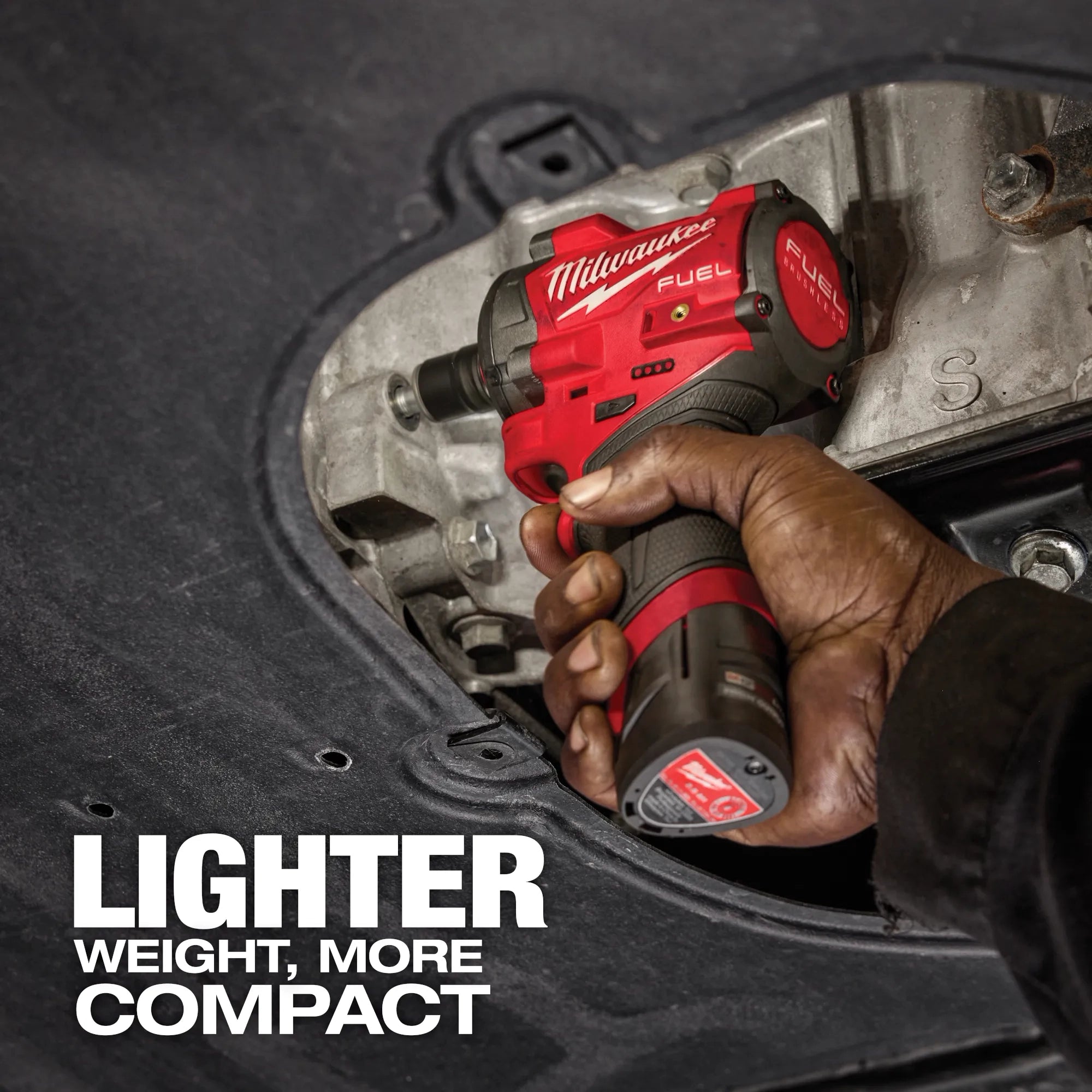 Milwaukee 2562-20 M12 FUEL™ Stubby 3/8" Impact Wrench - Edmondson Supply