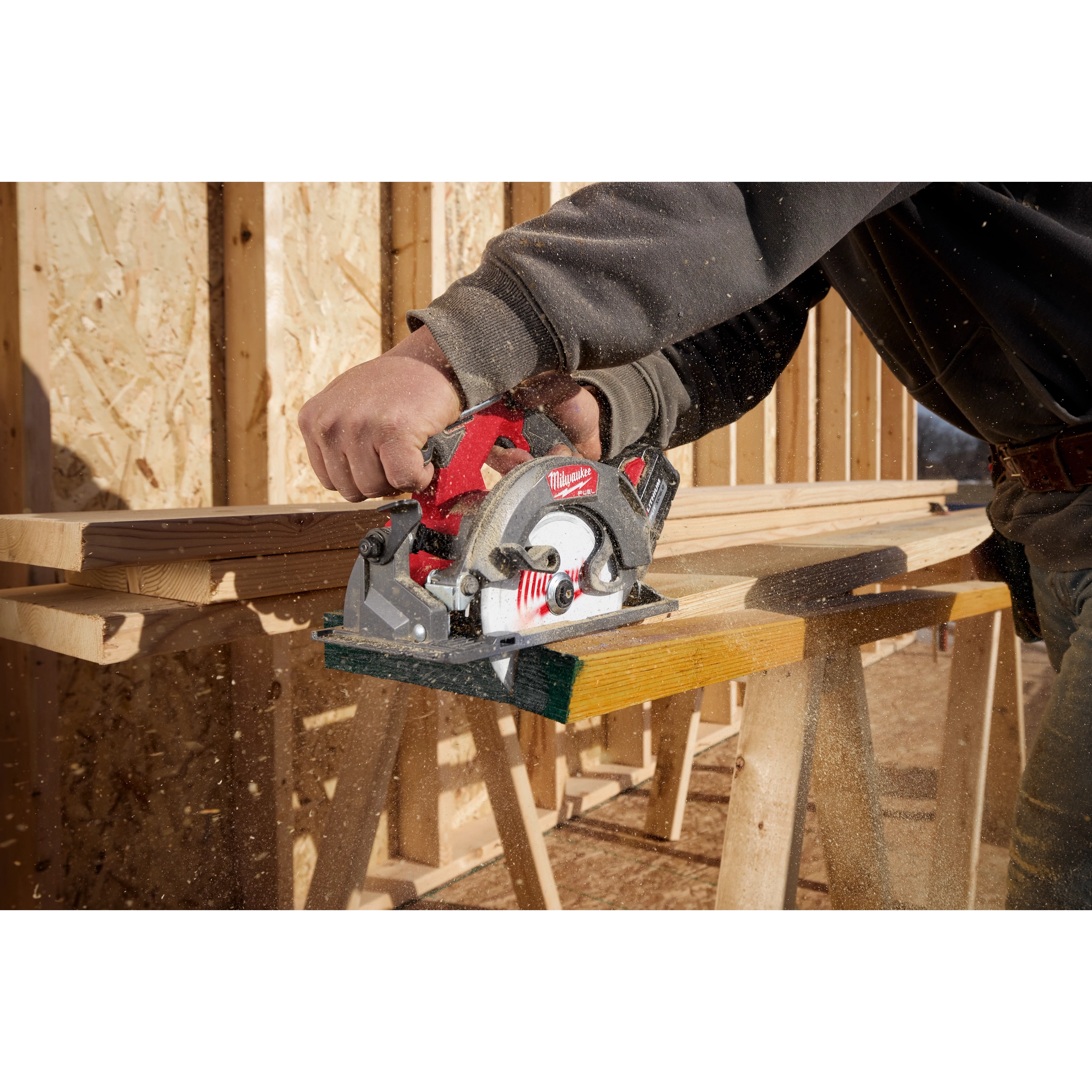 Milwaukee 2833-20 M18 FUEL™ 6-1/2" Circular Saw (Tool Only) - Edmondson Supply