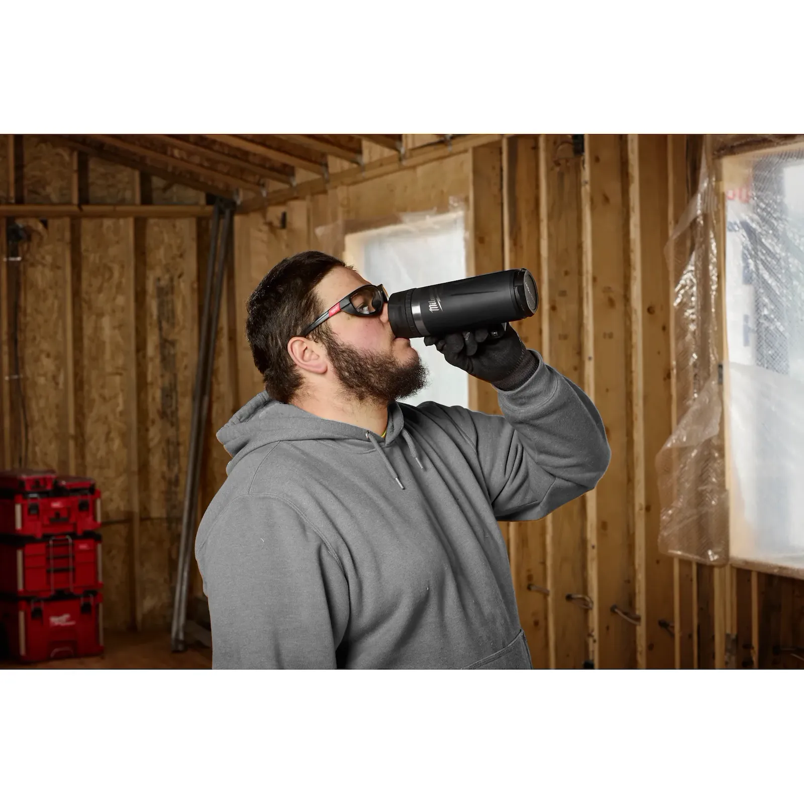 Milwaukee 48-22-8394B PACKOUT™ 18oz Insulated Mug with Sip Lid - Edmondson Supply