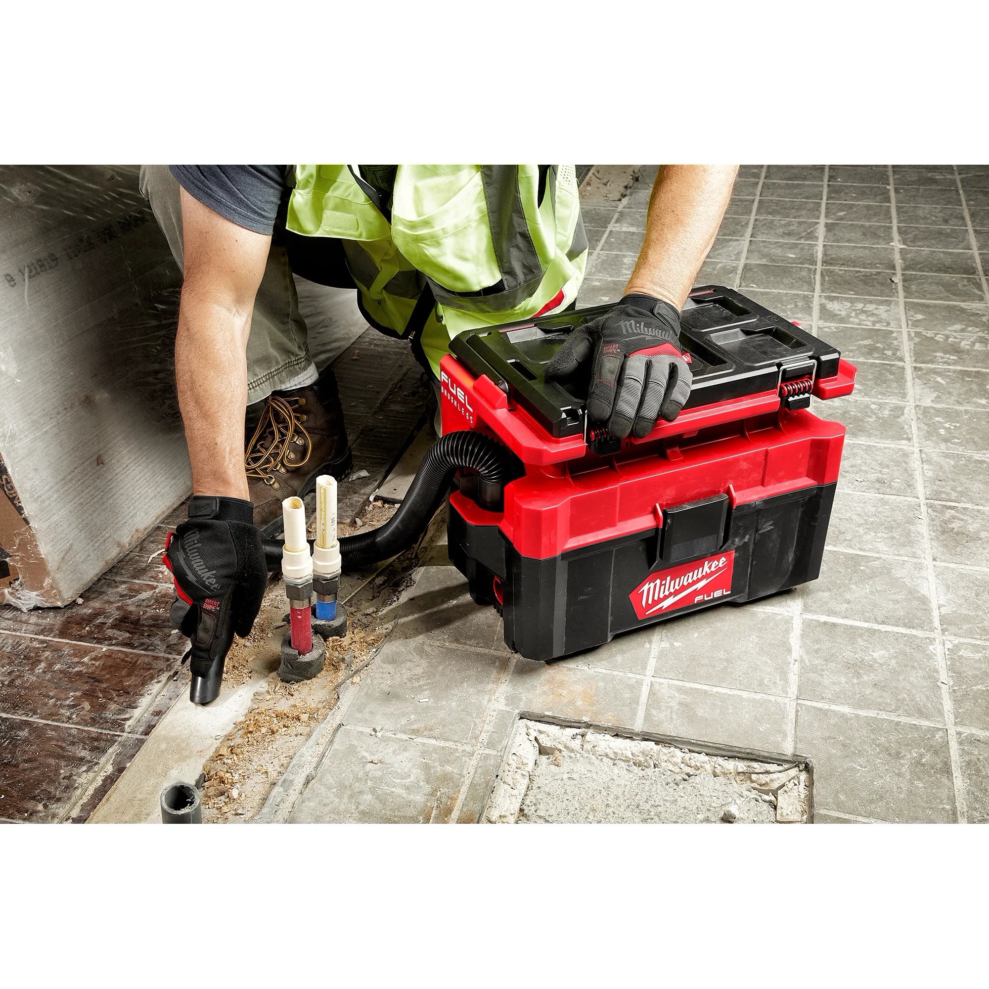 Milwaukee 49-90-2014 1-1/4” x 2’ to 6’ Expandable Hose - Edmondson Supply