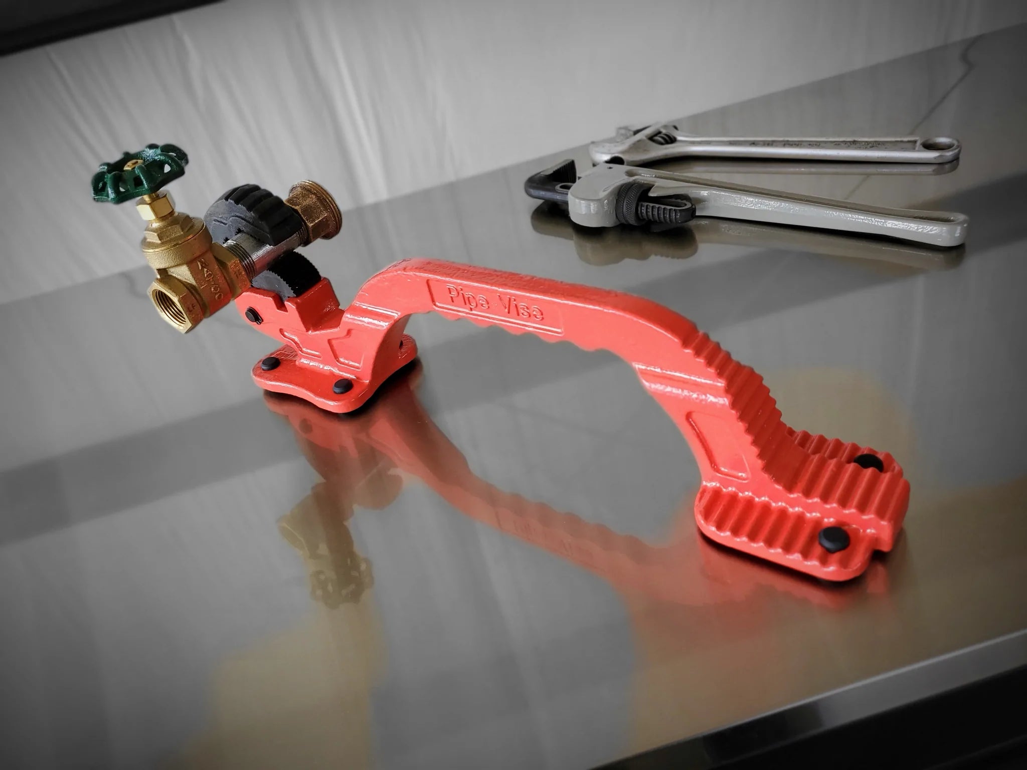Pipe Vise PV02 The Boss 2" Steel Pipe Vise - Edmondson Supply