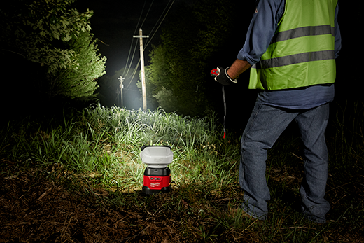 Milwaukee 2123-21HD M18™ Utility Remote Control Search Light Kit w/ Portable Base - Edmondson Supply