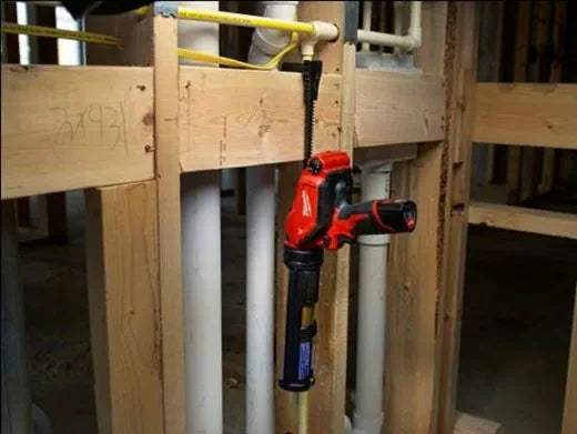 Milwaukee 2441-20 M12™ 10oz. Caulk and Adhesive Gun (Tool Only) - Edmondson Supply