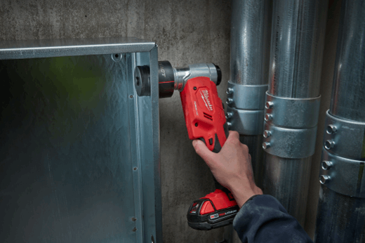 Milwaukee 2677-21 M18™ FORCE LOGIC™ 6T Knockout Tool 1/2" - 2" Kit - Edmondson Supply