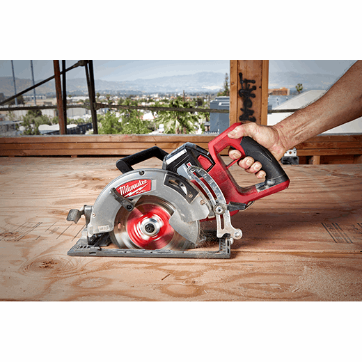 Milwaukee 2830-21HD M18 FUEL™ 7-1/4" Rear Handle Circular Saw Kit - Edmondson Supply
