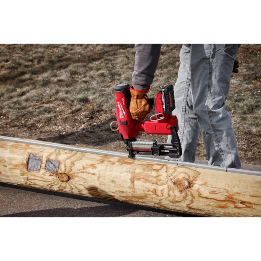 Milwaukee 2843-20 M18 FUEL UTILITY FENCING STAPLER (Tool Only) - Edmondson Supply