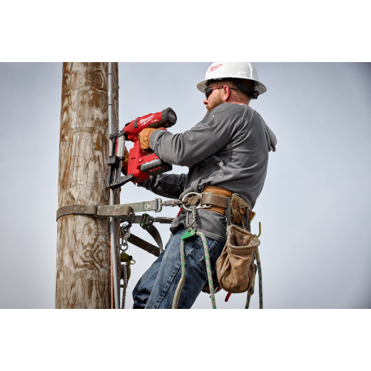 Milwaukee 2843-20 M18 FUEL UTILITY FENCING STAPLER (Tool Only) - Edmondson Supply