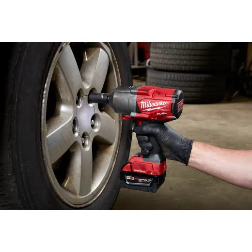 Milwaukee 2863-22R M18 FUEL™ w/ ONE-KEY™ High Torque Impact Wrench 1/2" Friction Ring Kit - Edmondson Supply