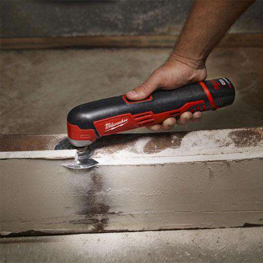 Milwaukee 2426-20 M12™ Cordless Oscillating Multi-Tool (Tool Only) - Edmondson Supply