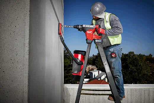Milwaukee 2718-22HD M18 FUEL™ 1-3/4" SDS MAX Rotary Hammer Kit w/ (2) 12.0 Battery - Edmondson Supply