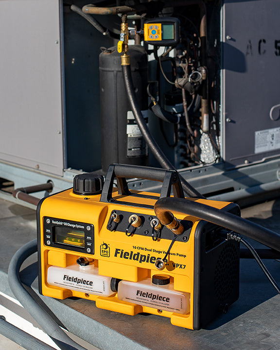 Fieldpiece VPX7 10 CFM Vacuum Pump with RunQuick™ Oil Change System - Edmondson Supply