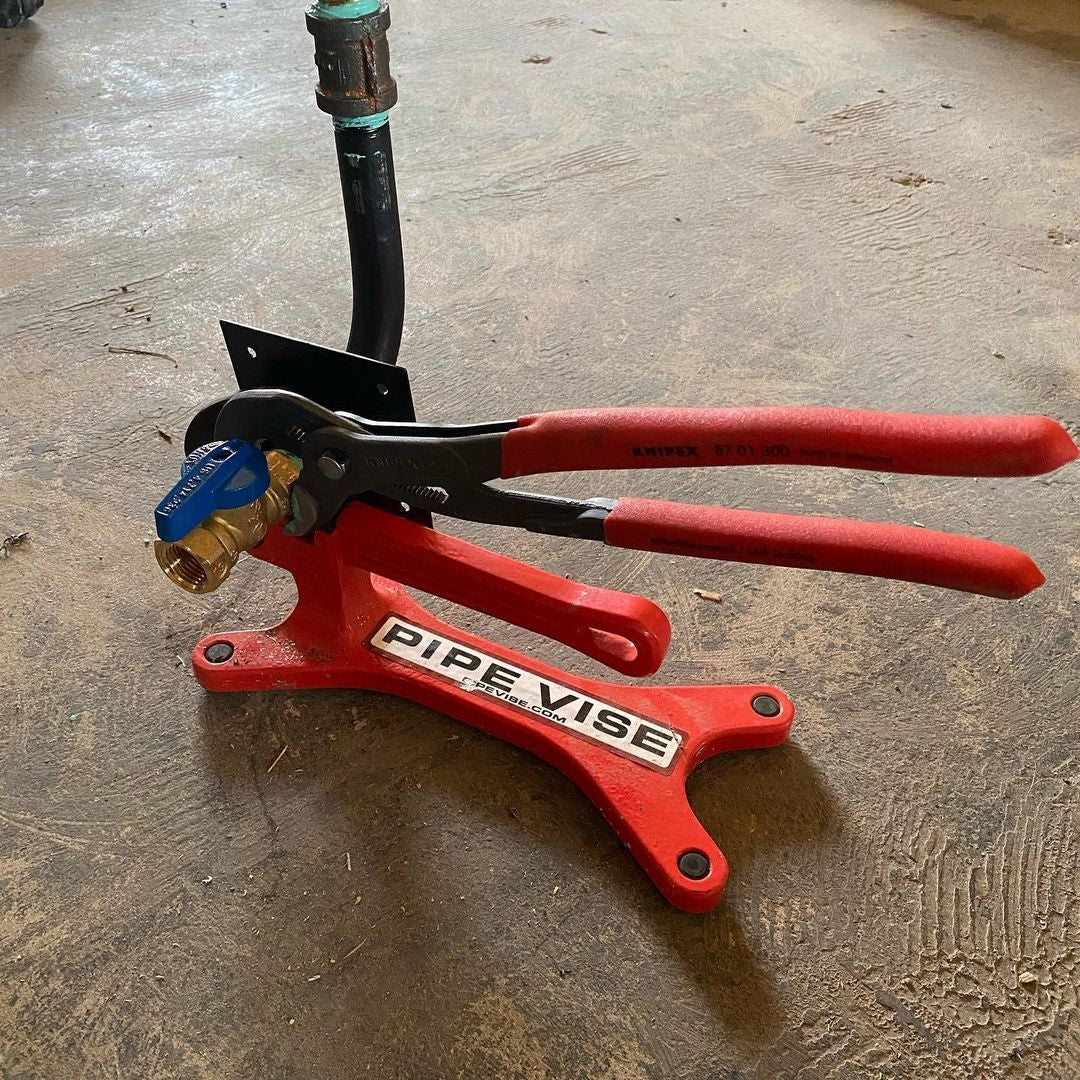 Pipe Vise APV01 Bigfoot Ultra Light 1.5" Aluminum Pipe Vise - Edmondson Supply